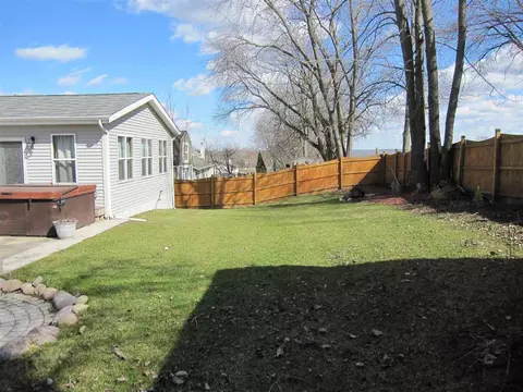980 Thickett Trl, Roscoe, IL 61073 photo 18