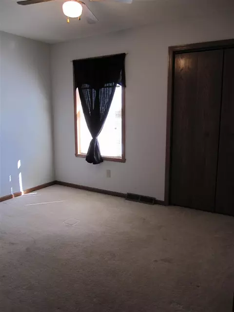 980 Thickett Trl, Roscoe, IL 61073 photo 11