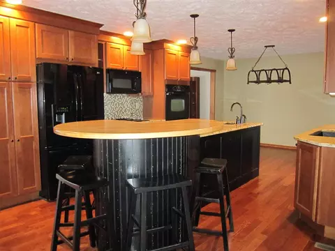 980 Thickett Trl, Roscoe, IL 61073 photo 5