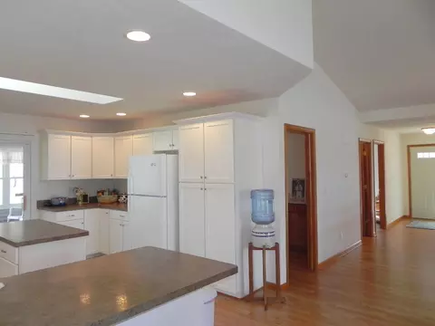 567 Baintree Rd, Lake Summerset, IL 61019 photo 13