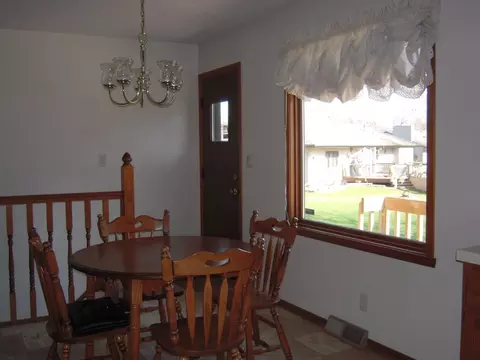 7389 Haymaker Ln, Cherry Valley, IL 61016 photo 7