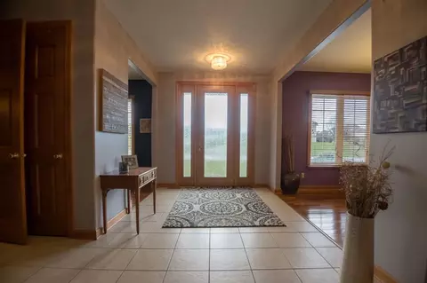 10335 Lismore Rd, Roscoe, IL 61073 photo 2
