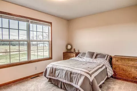 9430 Edson Rd, Capron, IL 61012 photo 14