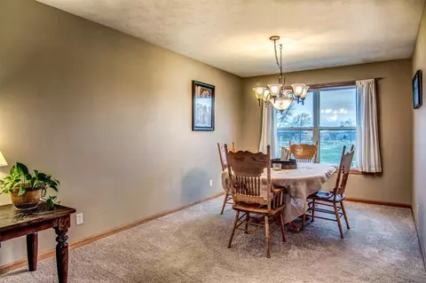 9430 Edson Rd, Capron, IL 61012 photo 4