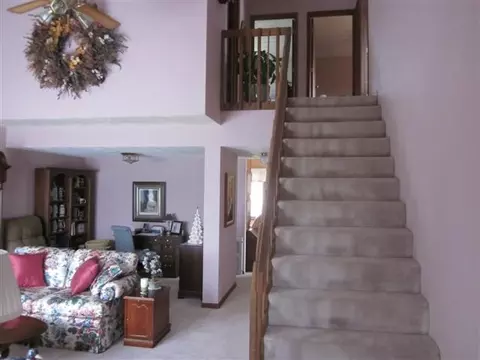 901 Winborne, Lake Summerset, IL 61019 photo 4