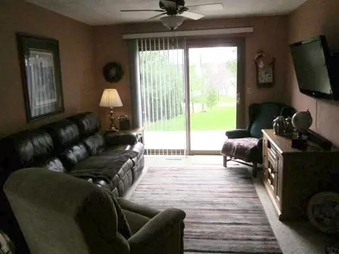 901 Winborne, Lake Summerset, IL 61019 photo 14