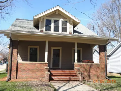 429 Washington St, Pecatonica, IL 61063 photo 2