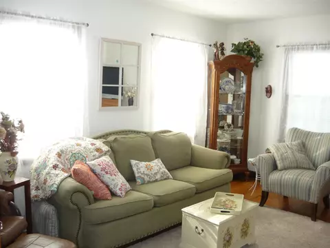 747 Grant St, Beloit, WI 53511 photo 4