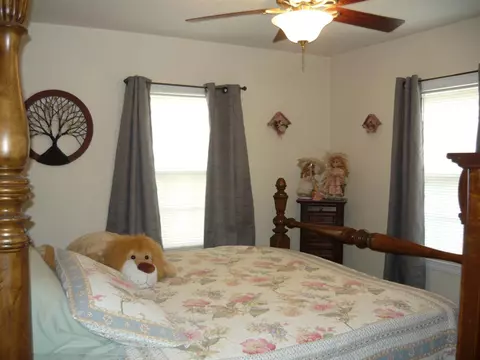 747 Grant St, Beloit, WI 53511 photo 9