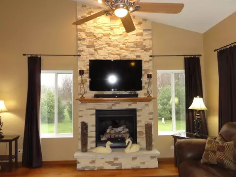 17461 Burr Oak Rd, Capron, IL 61012 photo 6