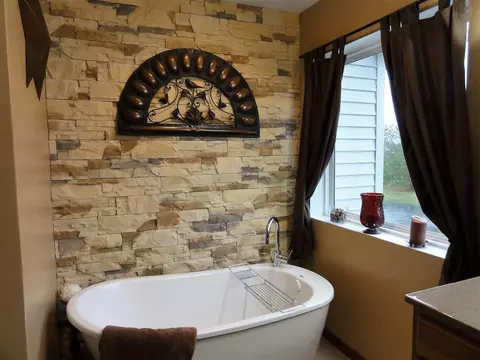 17461 Burr Oak Rd, Capron, IL 61012 photo 10