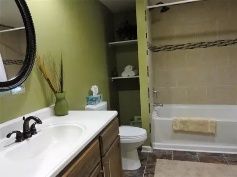 17461 Burr Oak Rd, Capron, IL 61012 photo 13