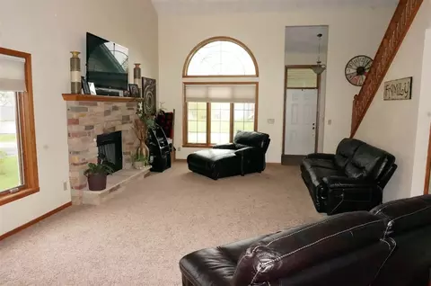 6875 N Summit Dr, Byron, IL 61010 photo 6