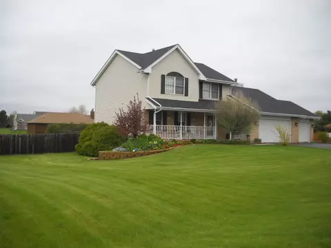 9276 Cheviot Dr, Roscoe, IL 61073 photo 1