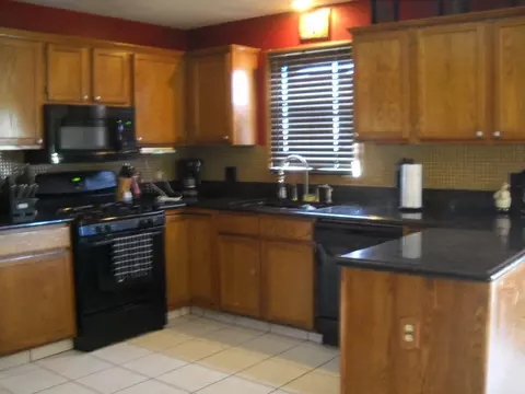 9276 Cheviot Dr, Roscoe, IL 61073 photo 7