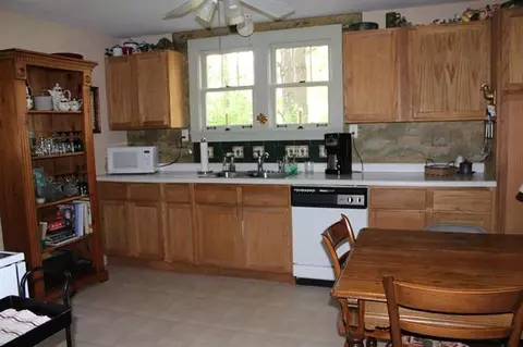608 S 3rd St, Oregon, IL 61061 photo 13