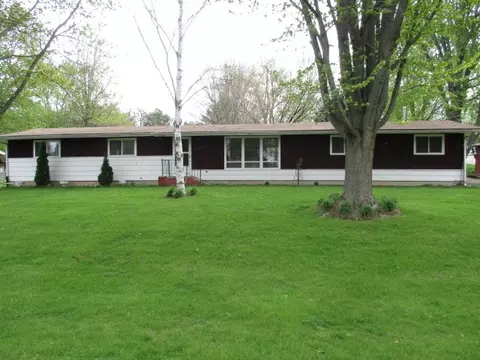 401 Primrose Ln, Davis, IL 61019 photo 3