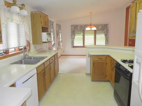 1394 Chadbourne, Lake Summerset, IL 61019 photo 11