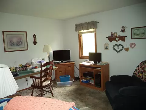 11889 Balsa Ln, Roscoe, IL 61073 photo 17