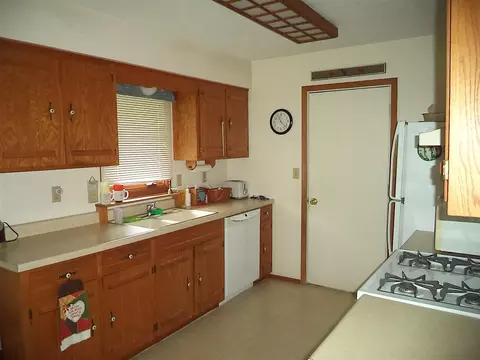 11889 Balsa Ln, Roscoe, IL 61073 photo 13