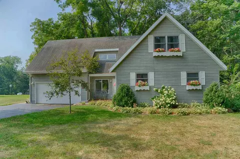 1451 Chadbourne Dr, Lake Summerset, IL 61019 photo 2