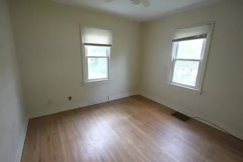 314 W State St, Cherry Valley, IL 61016 photo 8