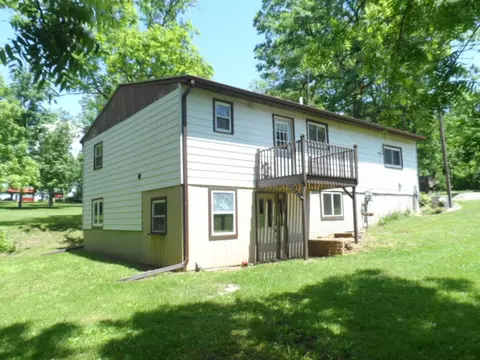 9804 N Memory Ln, Leaf River, IL 61047 photo 10
