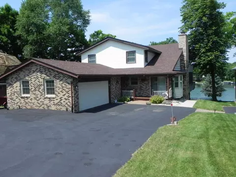 21 Delburne, Lake Summerset, IL 61019 photo 4