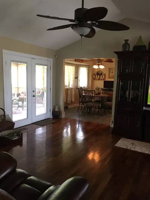 6746 Meadowbrook, Roscoe, IL 61073 photo 8