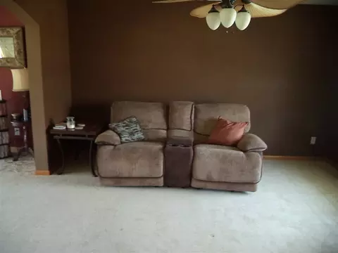 5643 Romeldale Ln, Roscoe, IL 61073 photo 5