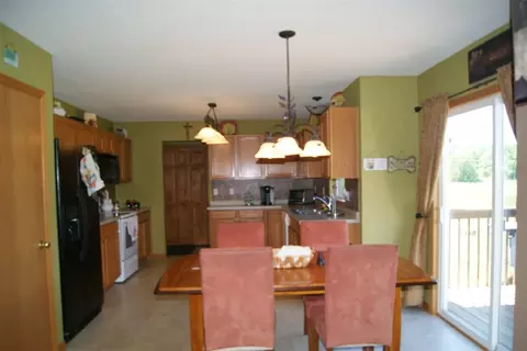 5643 Romeldale Ln, Roscoe, IL 61073 photo 8