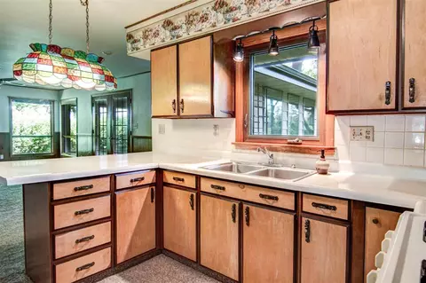 1110 Taylor, Pecatonica, IL 61063 photo 6