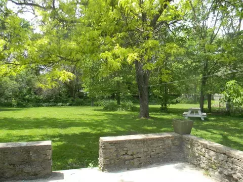 429 E Main St, Rockton, IL 61072 photo 4