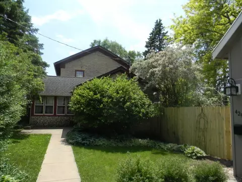 429 E Main St, Rockton, IL 61072 photo 2