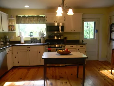429 E Main St, Rockton, IL 61072 photo 19