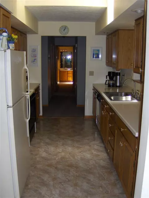 606 Berglund Rd, Pecatonica, IL 61063 photo 3