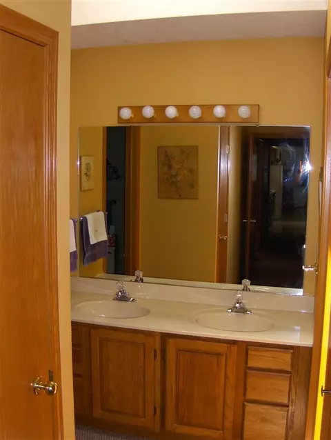 606 Berglund Rd, Pecatonica, IL 61063 photo 13