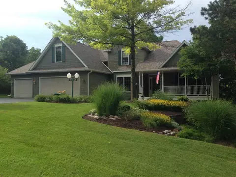 7536 Grace Dr, Roscoe, IL 61073 photo 1