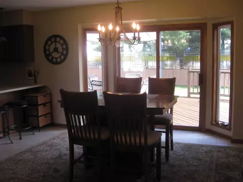 530 Merilot Dr, Roscoe, IL 61073 photo 9