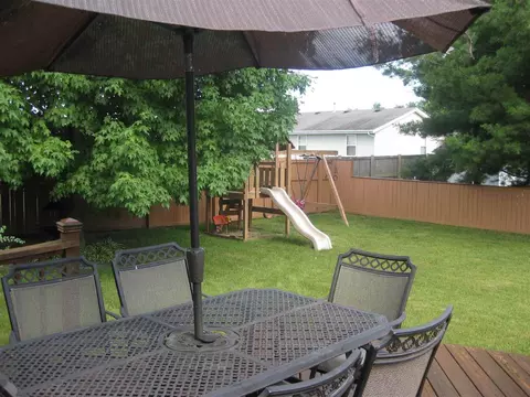 530 Merilot Dr, Roscoe, IL 61073 photo 5