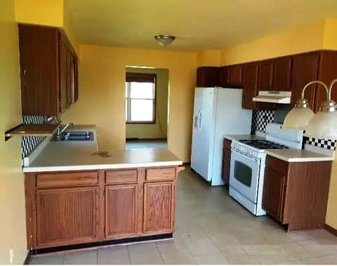 6659 Sutter Dr, Roscoe, IL 61073 photo 4