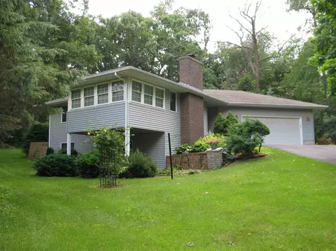 572 Baintree Rd, Lake Summerset, IL 61019 photo 1