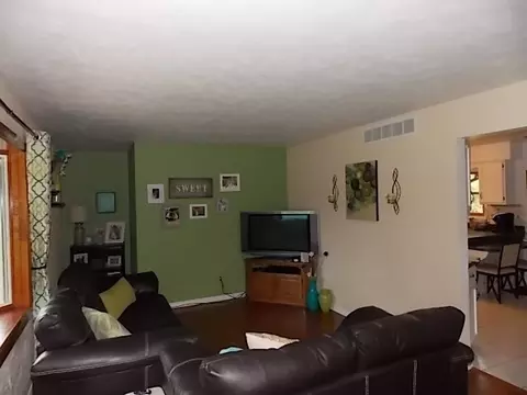 514 Fairview St, Durand, IL 61024 photo 23