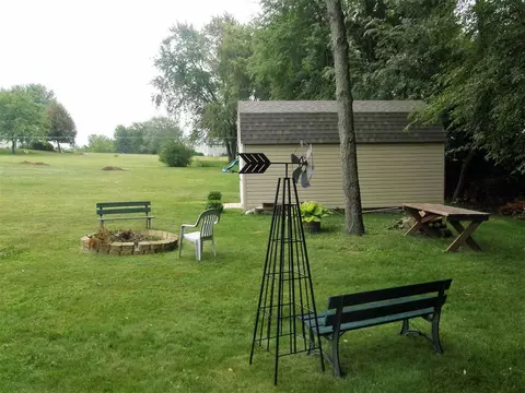 752 Gainsboro, Lake Summerset, IL 61019 photo 5