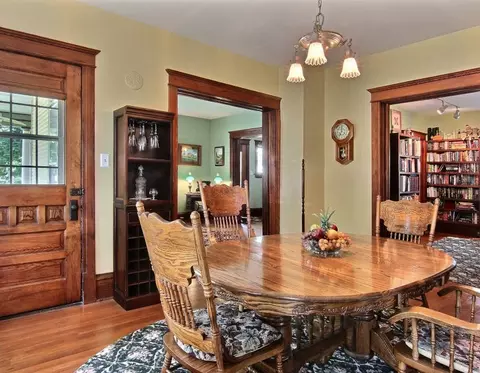 304 W 4th St, Pecatonica, IL 61063 photo 7