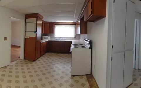 214 E 6th St, Pecatonica, IL 61063 photo 6
