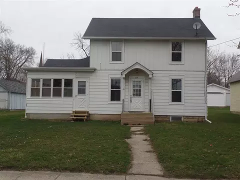 214 E 6th St, Pecatonica, IL 61063 photo 1