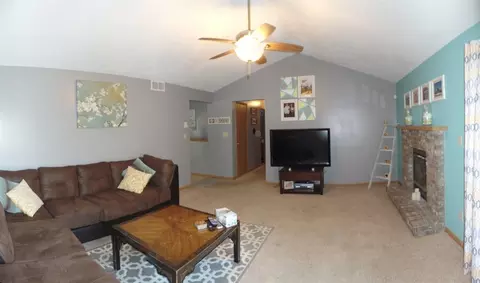 9937 Clay Ct, Roscoe, IL 61073 photo 11