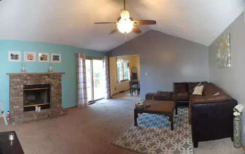 9937 Clay Ct, Roscoe, IL 61073 photo 10