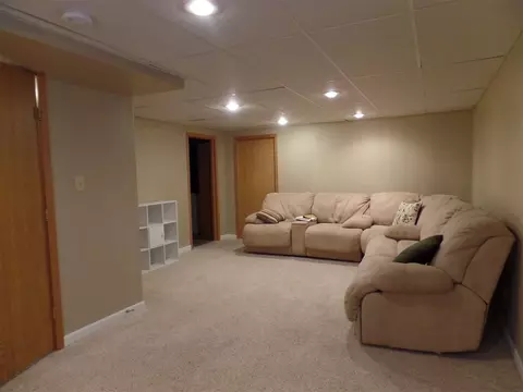 9937 Clay Ct, Roscoe, IL 61073 photo 18